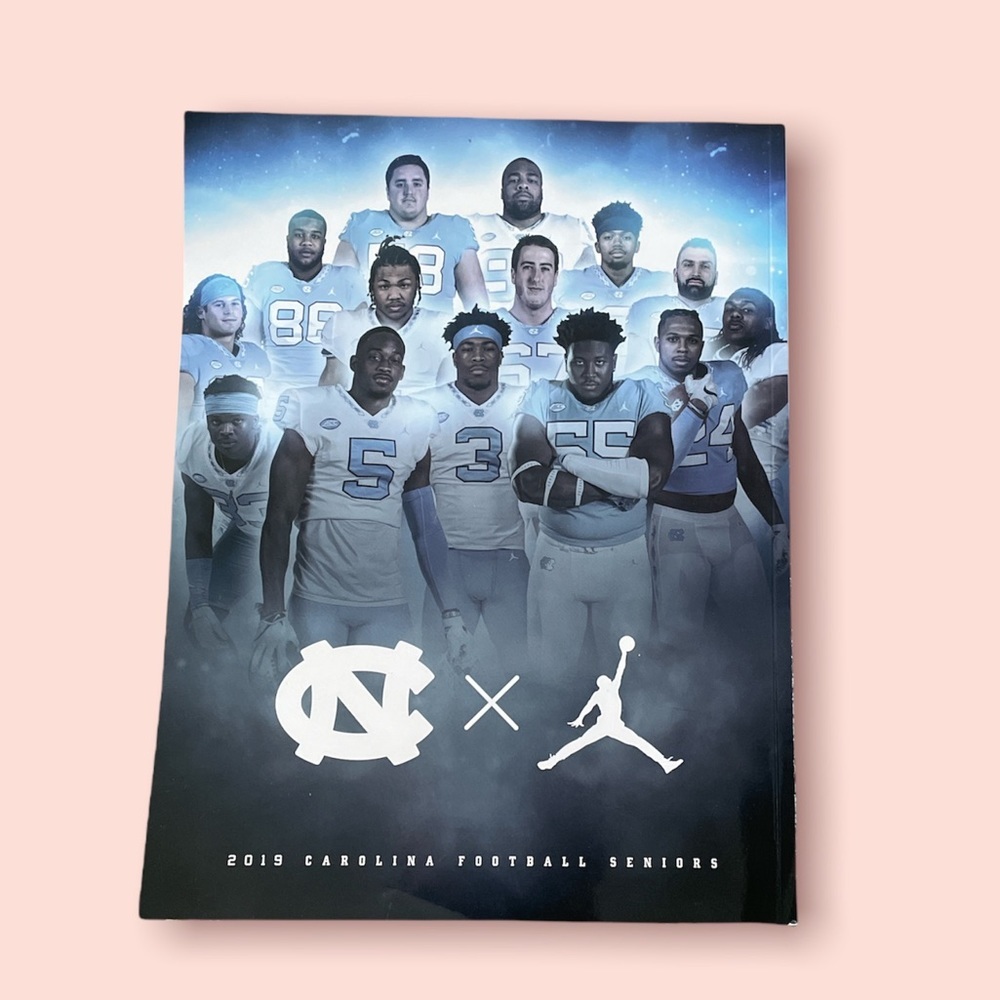 be the one 2019 carolina football media guide Book